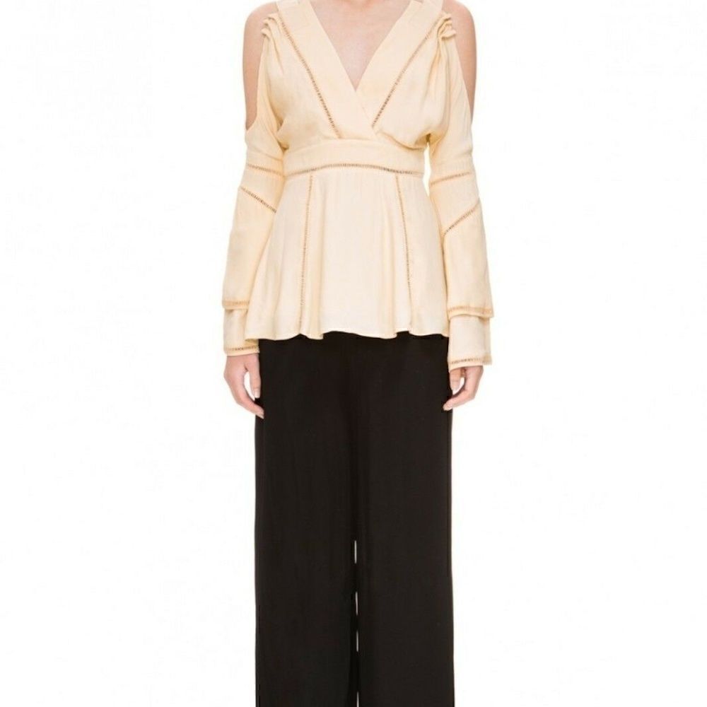 FINDERS KEEPERS Unravel Top Woven Bell Shell